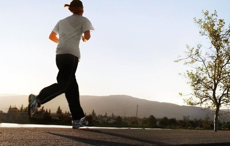 jogging for arthrosis of the hip joint